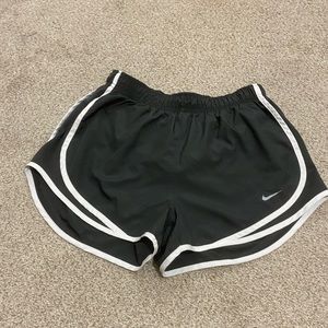 Like New Women's Nike Tempo Athletic Shorts Medium Charcoal Gray